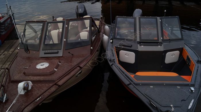 Катер Berkut M TwinConsole